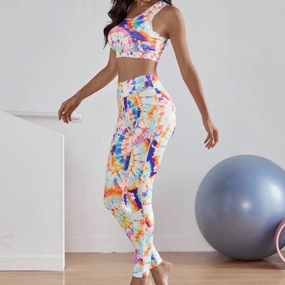 Vibrant and Colorful Tie Dye Sports Set - Picture 4 of 6
